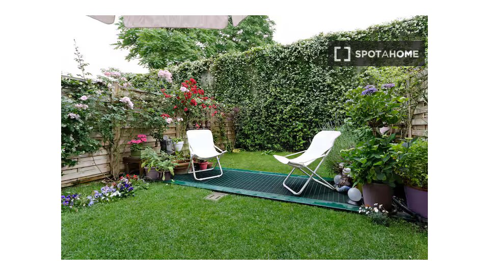 Double room Milan, 2 beds — photo 15