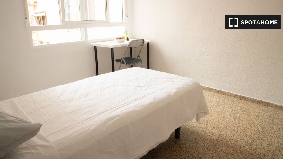 Double room Valencia, 4 beds — photo 6