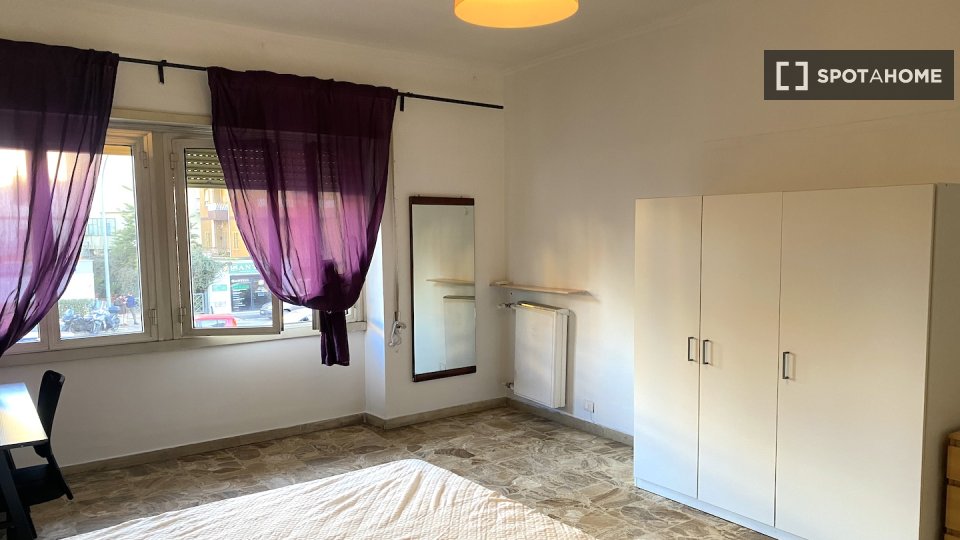 Double room Rome, 6 beds, 150m² — photo 2