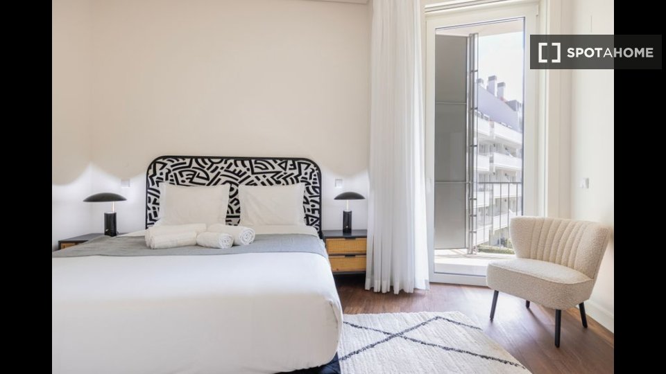 Apartment Lisbon, 1 bed — photo 2
