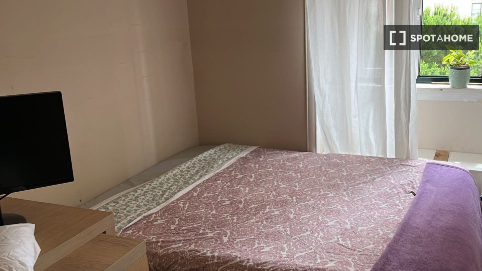 Double room Lisbon, 4 beds — photo 34