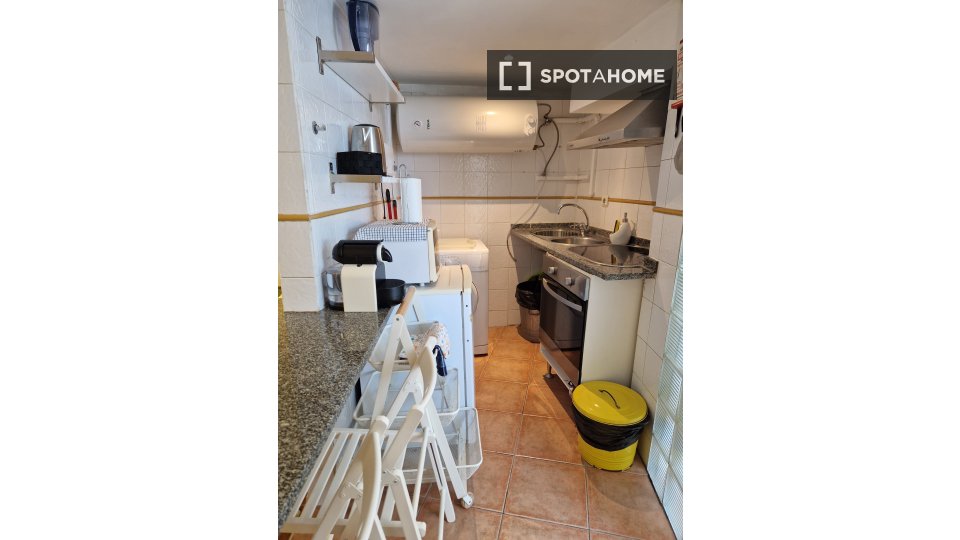 Apartment Lisbon, 2 beds, 50m² — photo 20
