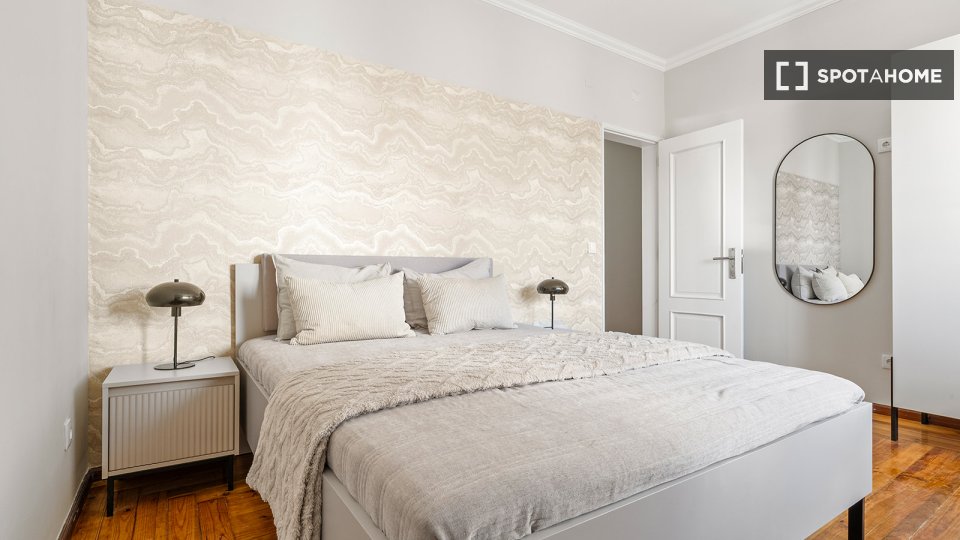 Double room Lisbon, 8 beds — photo 20