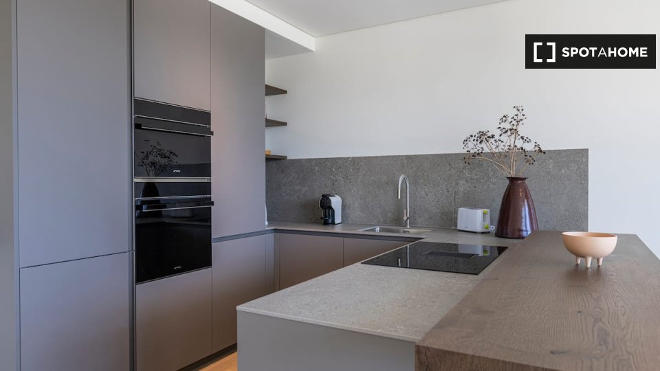 Apartment Lisbon, 1 bed — photo 13