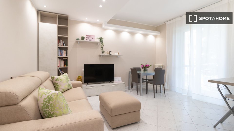 Apartment Milan, 1 bed, 63m² — photo 1