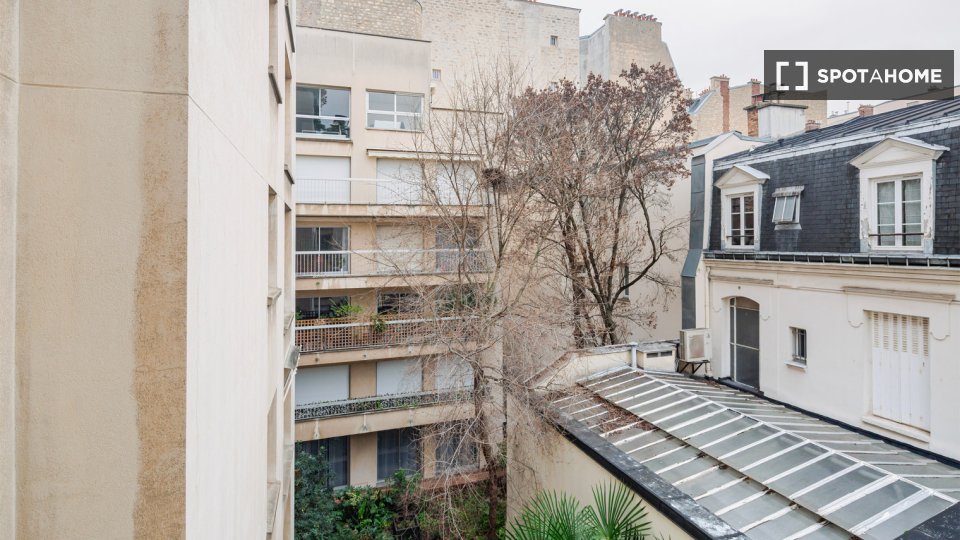 Apartment Paris, 2 beds, 61m² — photo 17