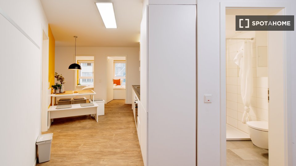 Double room Berlin, 3 beds, 36m² — photo 36