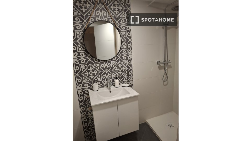 Apartment Valencia, 1 bed, 40m² — photo 2