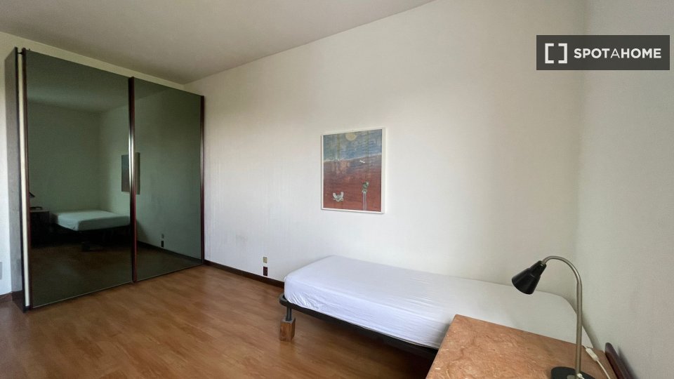 Double room Milan, 3 beds, 140m² — photo 3