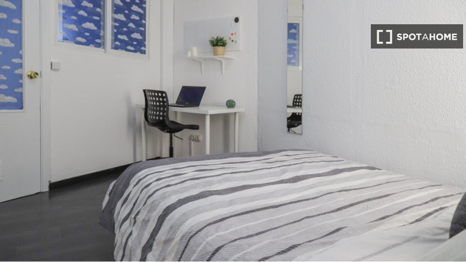 Double room Madrid, 7 beds, 115m² — photo 4