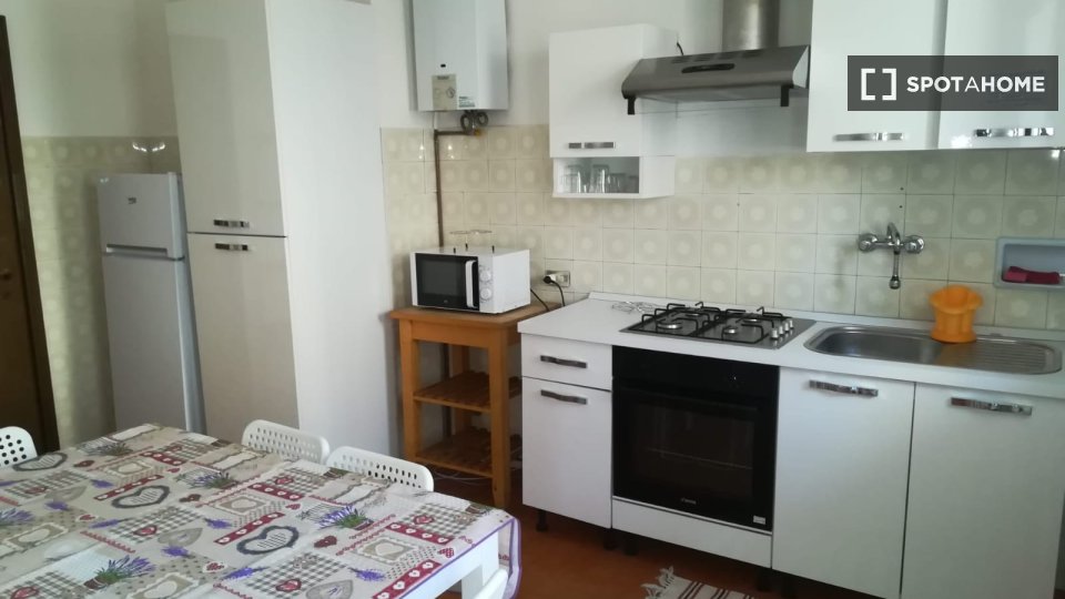 Double room Milan, 4 beds — photo 10