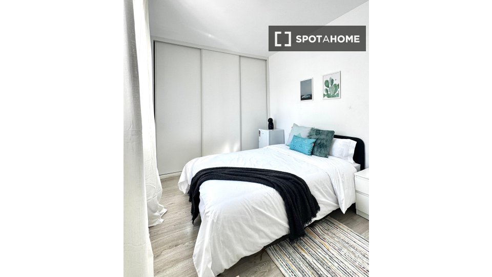 Double room Madrid, 4 beds — photo 2