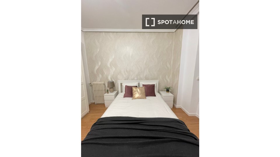 Double room Madrid, 5 beds — photo 7