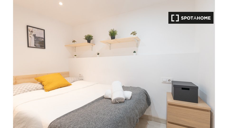 Double room Barcelona, 5 beds, 150m² — photo 19