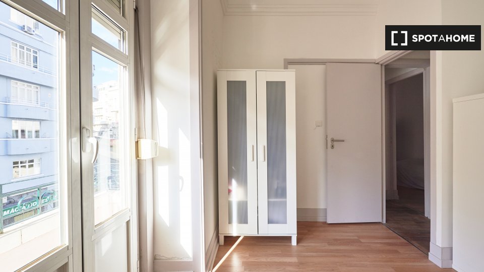 Double room Lisbon, 13 beds — photo 5