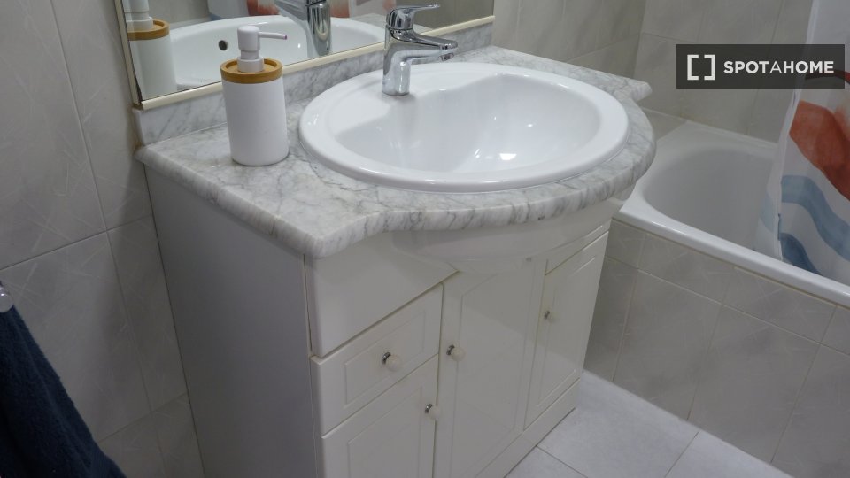 Apartment mono Alicante, 40m² — photo 3