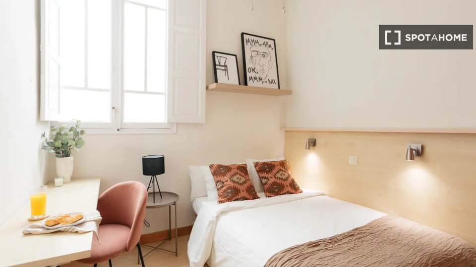 Double room Valencia, 8 beds — photo 19