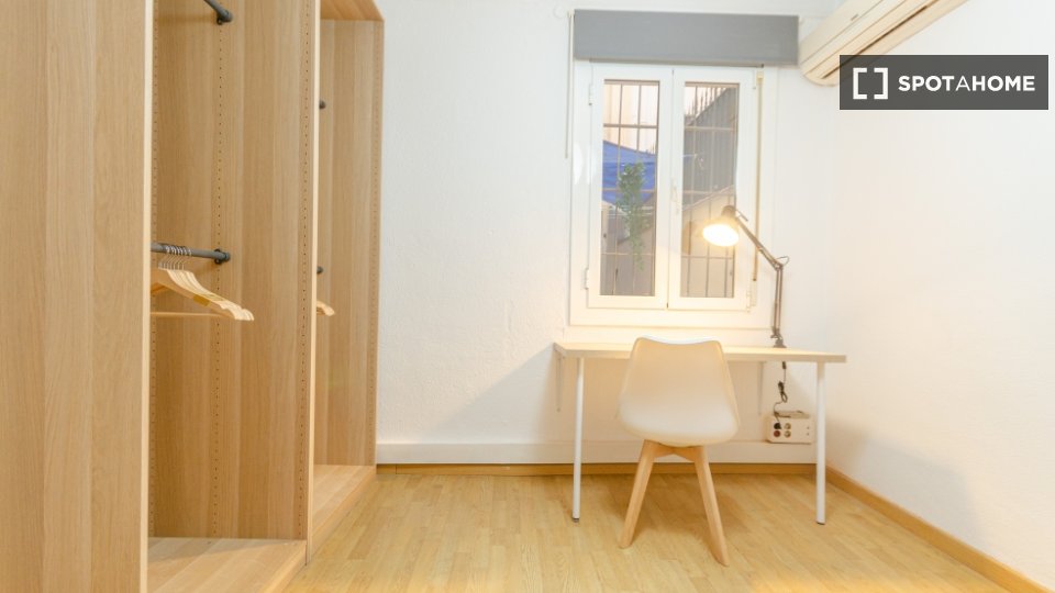 Double room Barcelona, 4 beds, 100m² — photo 3