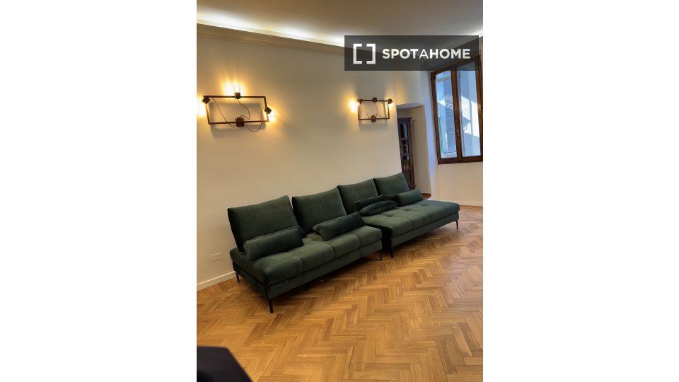 Double room Florence, 3 beds, 130m² — photo 7