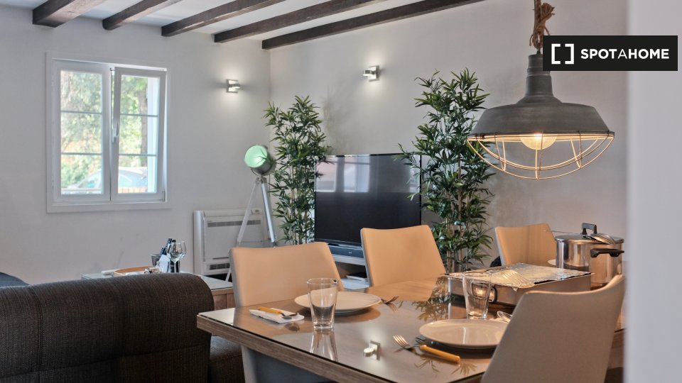 Apartment Lisbon, 4 beds, 123m² — photo 9