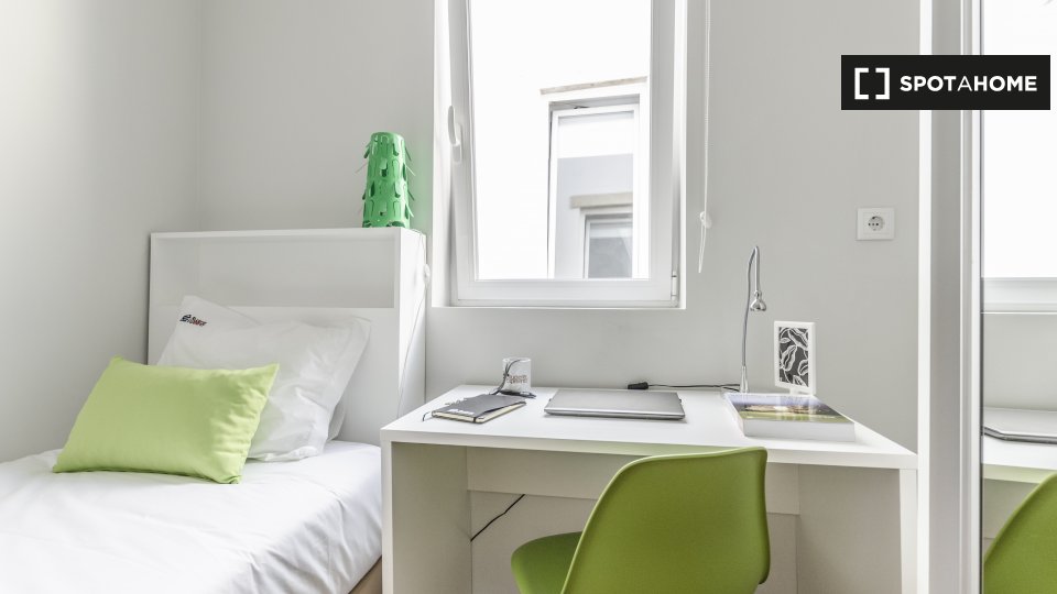 Apartment Lisbon, 4 beds — photo 2