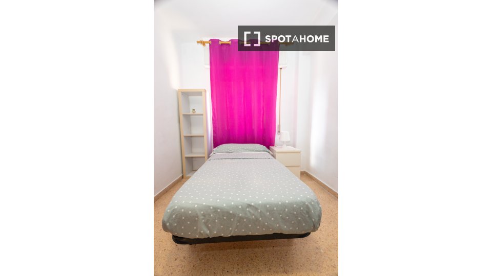 Double room Valencia, 4 beds — photo 7