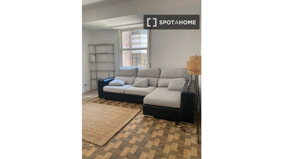 Double room Vigo, 4 beds, 110m² — photo 2