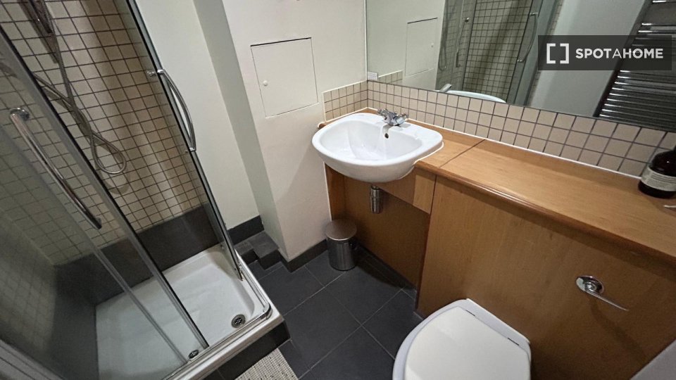 Double room London, 4 beds — photo 4