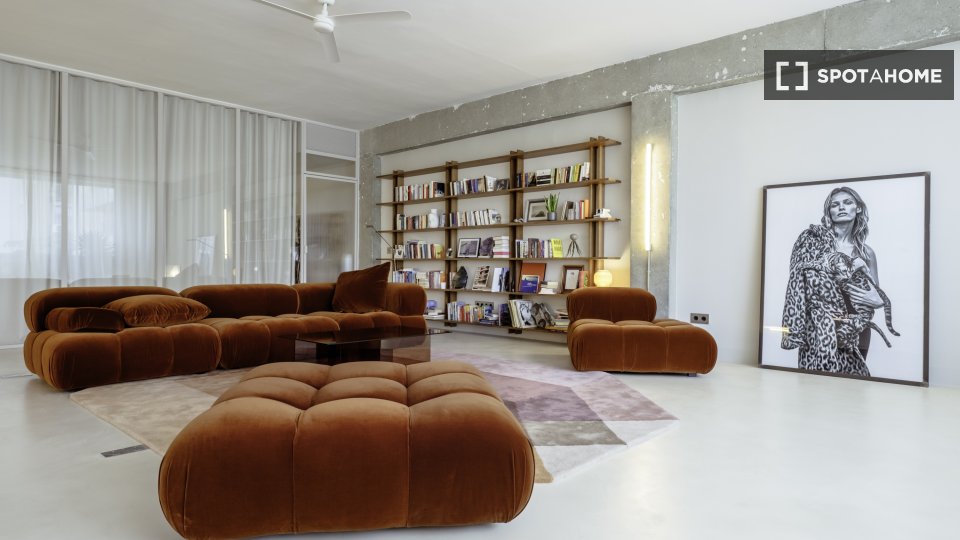 Appartamento Barcellona, 2 camere, 197m² — foto 2