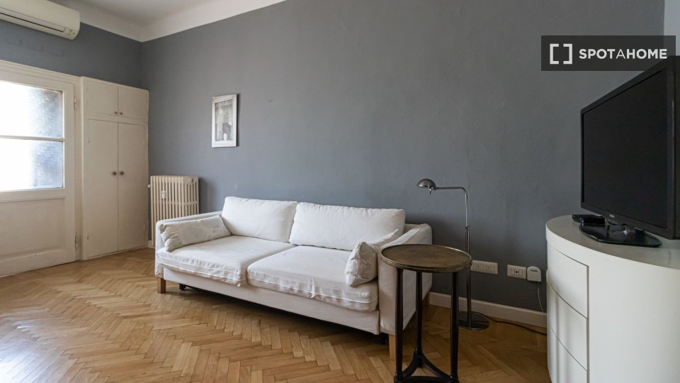 Apartment Milan, 1 bed, 52m² — photo 13