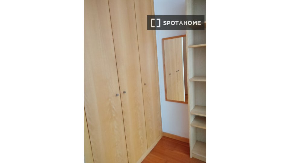 Double room Lisbon, 4 beds, 120m² — photo 4