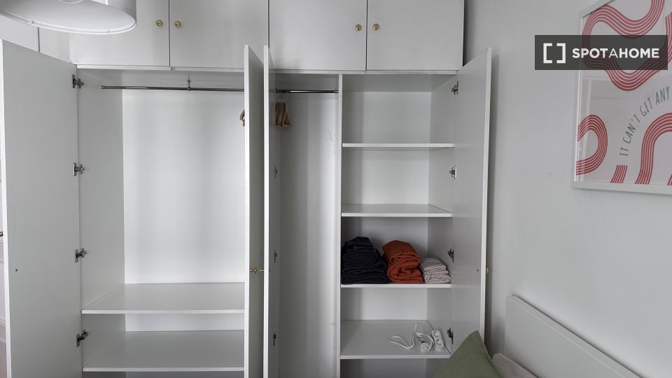Double room Madrid, 5 beds — photo 8