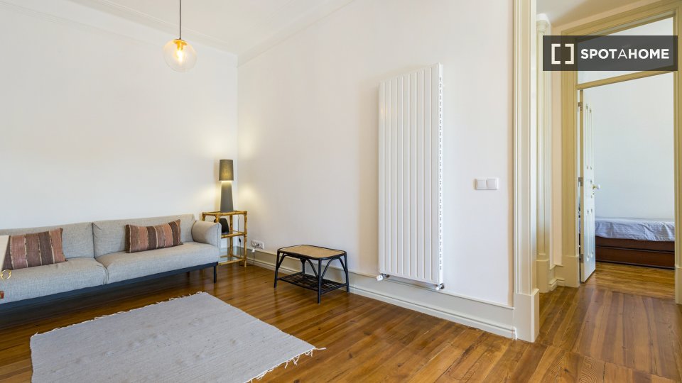Apartment Lisbon, 2 beds, 105m² — photo 13
