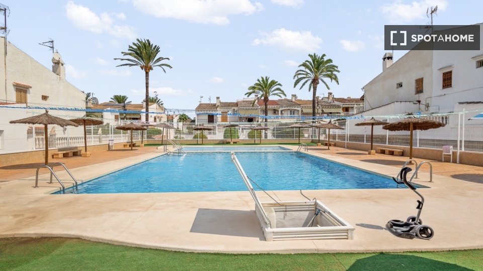 Apartment Alicante, 2 beds, 70m² — photo 10