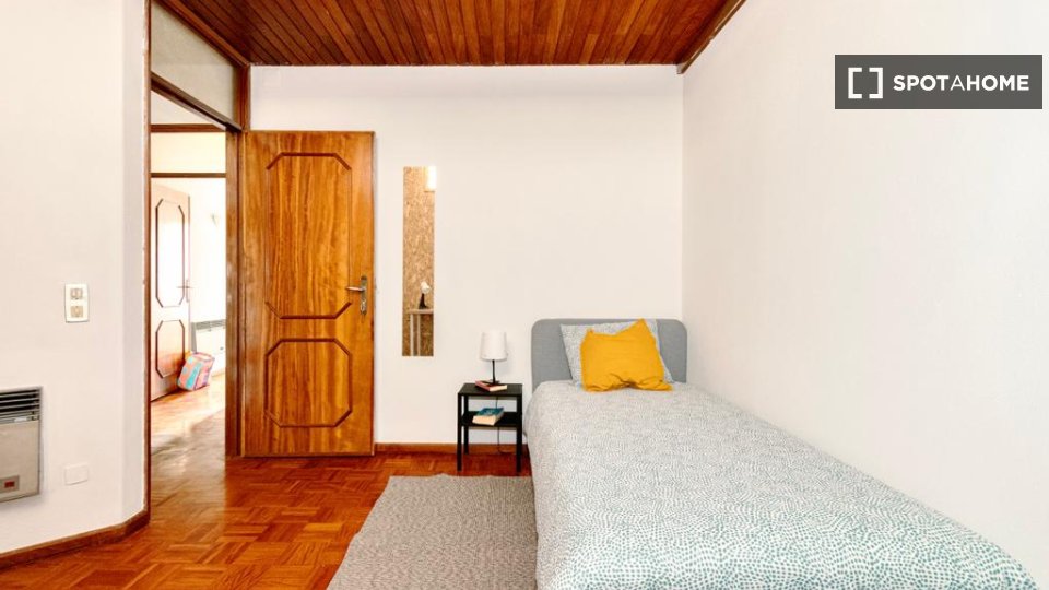 Double room Porto, 5 beds — photo 13