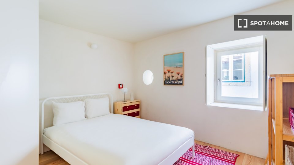 Apartment Lisbon, 2 beds — photo 9