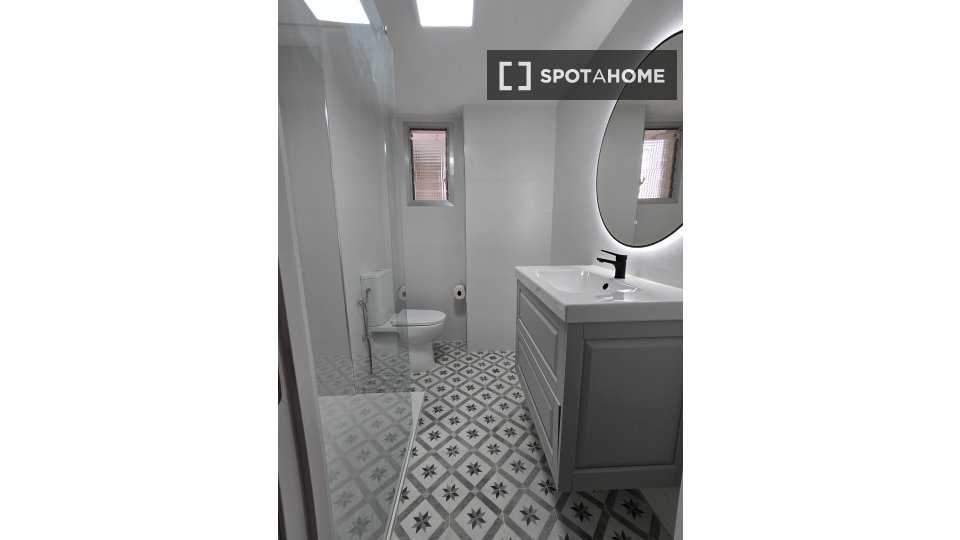 Apartment Valencia, 3 beds, 100m² — photo 11