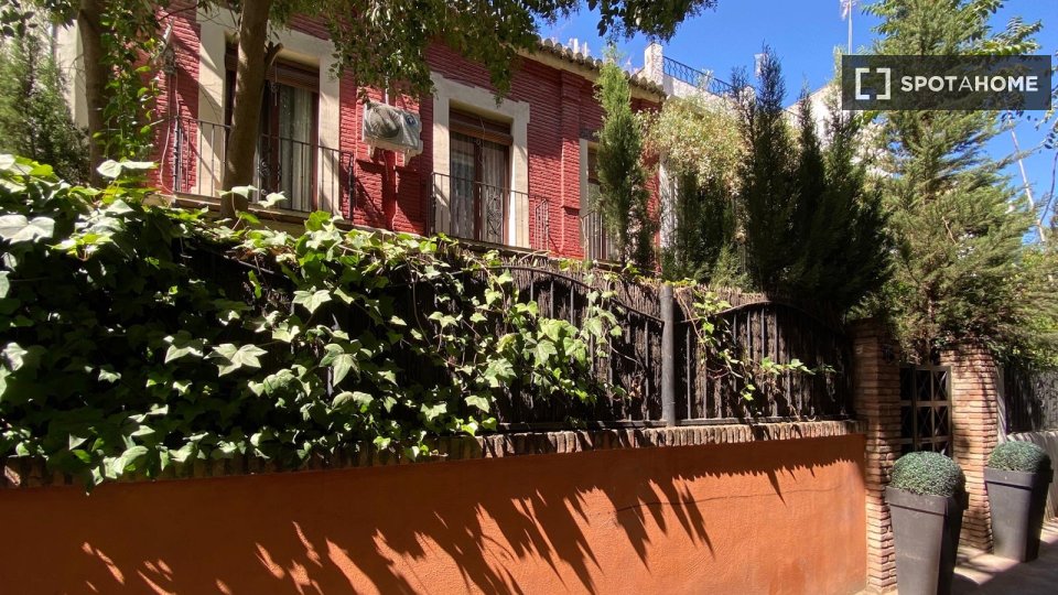 Habitación en San Ildefonso, Granada