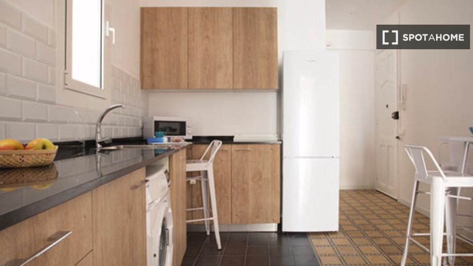 Double room Barcelona, 4 beds, 75m² — photo 12