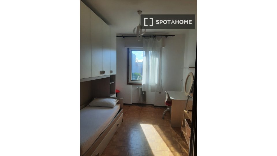 Double room Padua, 3 beds — photo 48