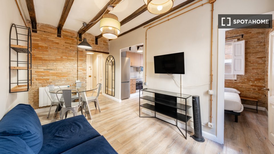 Apartment Barcelona, 2 beds, 55m² — photo 29