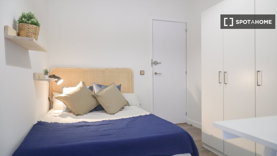 Double room Madrid, 7 beds — photo 6