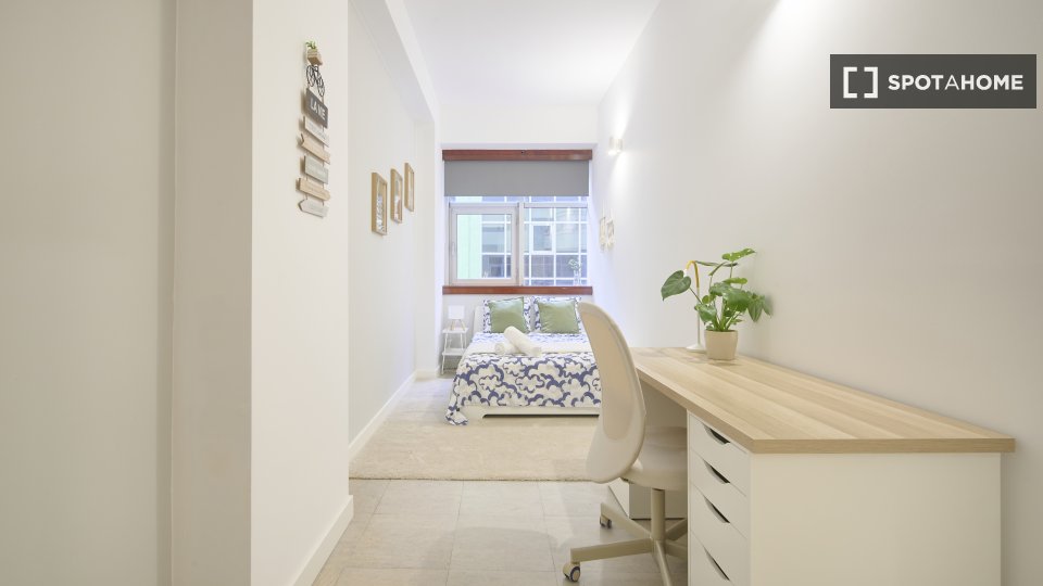 Double room Lisbon, 9 beds — photo 12