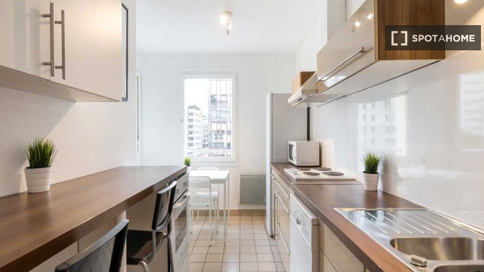 Double room Lyon, 4 beds, 70m² — photo 10