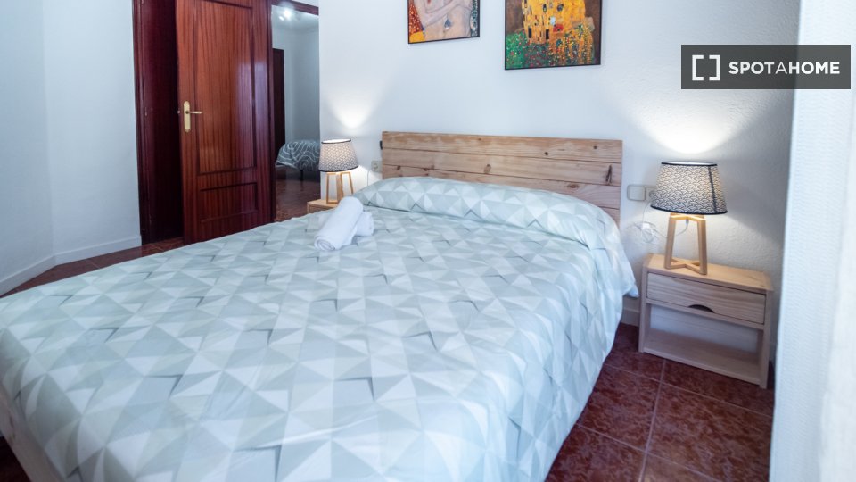 Apartment Valencia, 3 beds, 70m² — photo 15