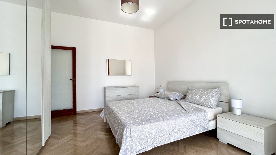 Double room Florence, 3 beds, 100m² — photo 12