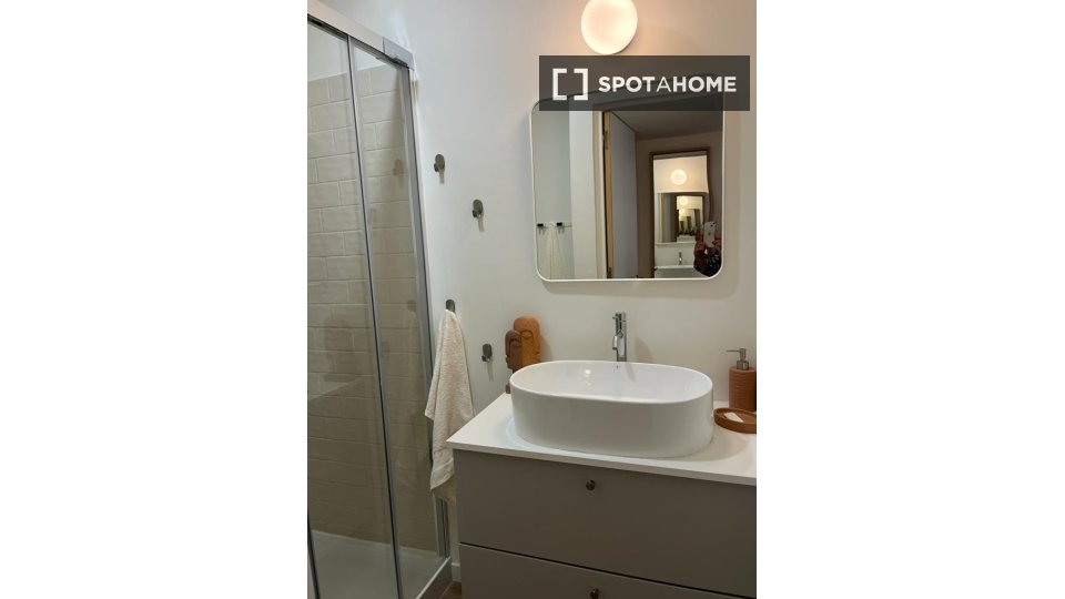 Apartment Lisbon, 1 bed, 40m² — photo 13