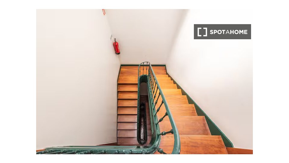 Apartment Lisbon, 1 bed — photo 2