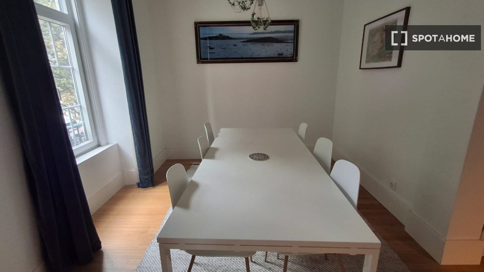 Apartment Lisbon, 3 beds, 125m² — photo 43