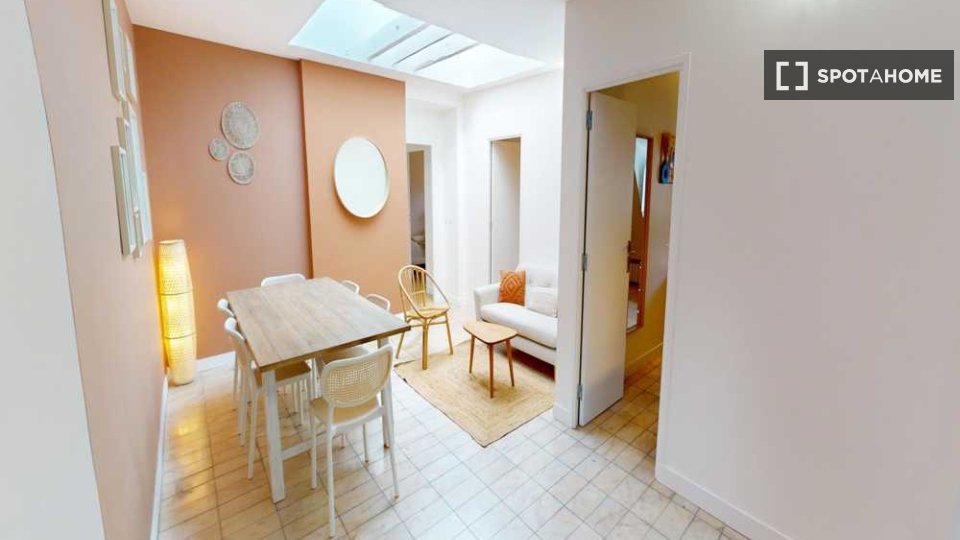 Double room Paris, 6 beds, 150m² — photo 11